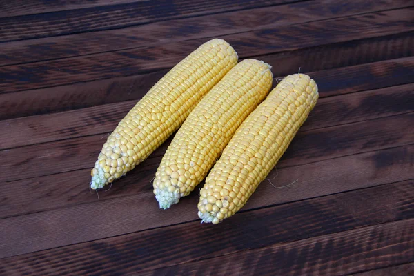 Cobs Fresh Young Corn Dark Wooden Background — Stock Photo, Image