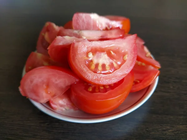 Plate Chopped Juicy Tomatoes — Stock Photo, Image