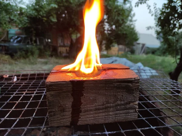 Ein Kleines Holzfeuer Brennt Abend Eine Art Finnische Kerze — Stockfoto