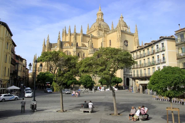 Praça em frente à Catedral de Segovia Imagens Royalty-Free