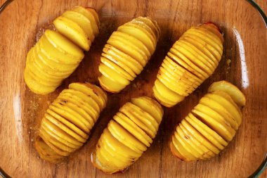 Hasselback patates fırın kavrulmuş