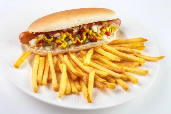 Hot Dog und Pommes — Stockfoto