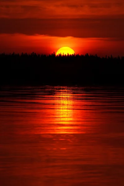 Stigande solen bakgrund — Stockfoto