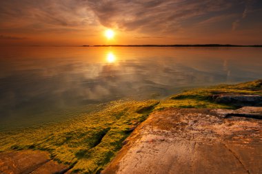 Yaz akşam deniz manzarası