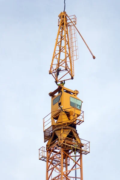 Tower crane in the construction site — Stock Photo, Image