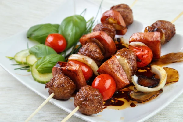 Izgara Köfte şişler