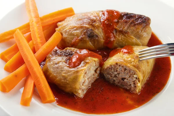 Cabbage rolls with carrot — Stock Photo, Image