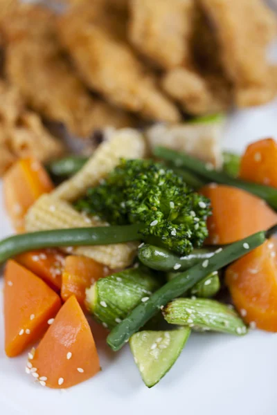 Buharda pişmiş sebzeler