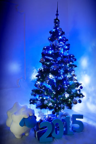 Noel ağacı ve koyun 2015