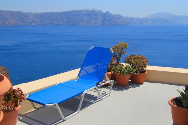 Mavi Salon Başkanı Deniz, Santorini karşı