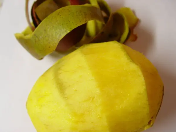Αποφλοιωμένα Ώριμα Φρούτα Μάνγκο Κοντά — Φωτογραφία Αρχείου