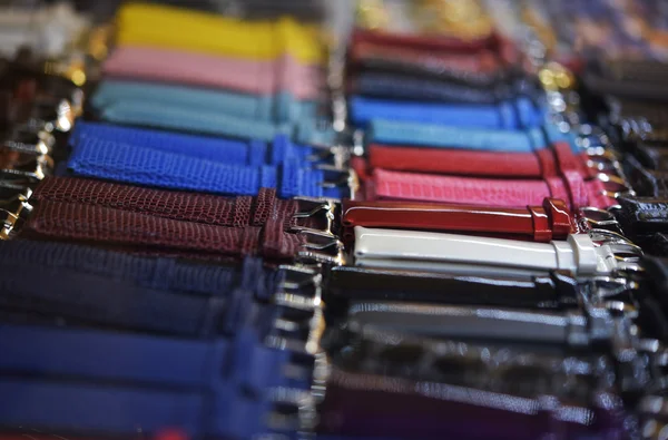 Deri Askı İzle Pazar