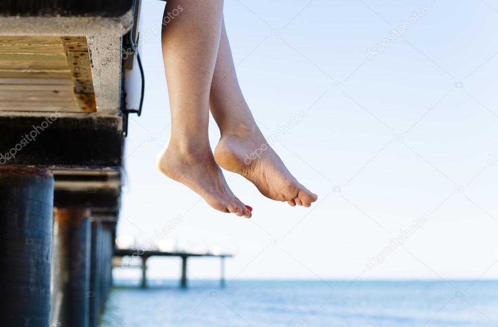 Dangling feet