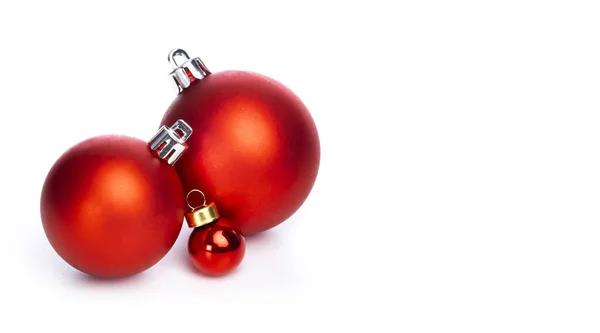 Kerstballen Geïsoleerde Witte Achtergrond Kerstversiering — Stockfoto