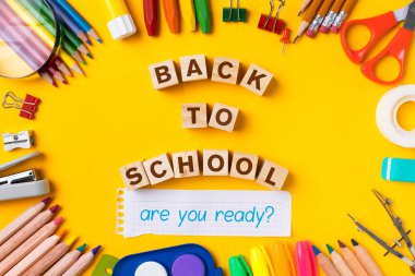 Tahta küplerle ilgili okula geri dönüş metni