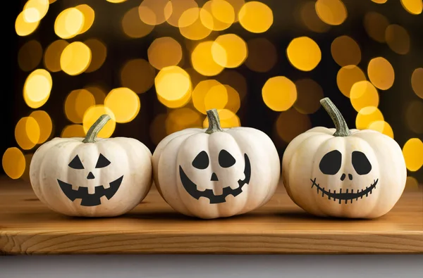 Halloween Sfondo Con Zucca Jack Lanterna Decorazione Personaggi Tavolo Legno — Foto Stock