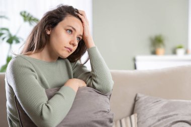 koltukta oturan genç kadın vurguladı