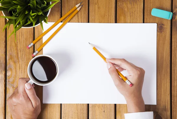 Trabajo sobre la mesa — Foto de Stock