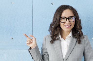 iş kadını uzay kopyalamak için işaret