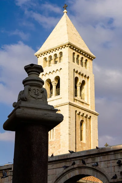 The tower Lutheran Church of the Redeemer (Erlöserkirche), Old City of Jerusalem — Stock Photo, Image