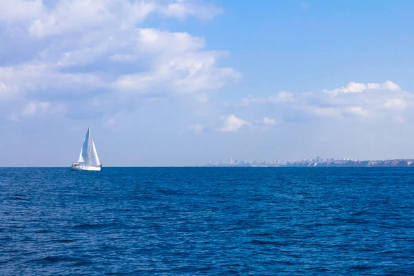 Jacht Idąc na plażę, Morze Śródziemne Zdjęcie Stockowe