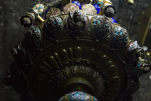 Ангел лампою всередині гробниця Богородиці, Єрусалим — стокове фото