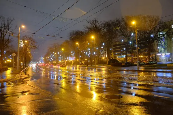 Calle Después Lluvia Invierno Kaliningrado Rusia — Foto de Stock