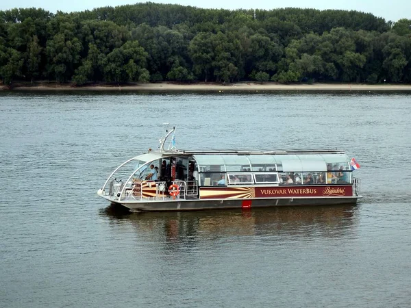 Hırvatistan Cumhuriyeti Vukovar Kasabası Tuna Nehri Üzerinde — Stok fotoğraf