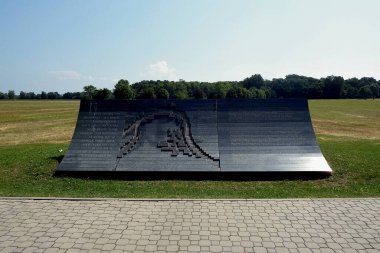 Jasenovac, İkinci Dünya Savaşı sırasında Hırvat ölüm kampı, anıtlar