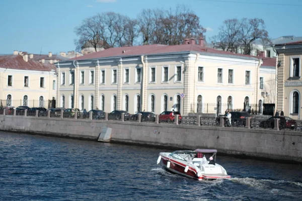 Санкт Петербург Река Мойка Солнечный Апрельский День — стоковое фото