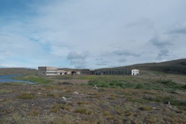 Kola ultra derin bir depo, Murmansk bölgesi, Pechengsky ilçesi, Zapolyarny kasabası yakınlarında harabeler.