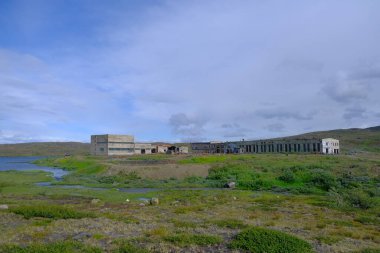 Kola ultra derin bir depo, Murmansk bölgesi, Pechengsky ilçesi, Zapolyarny kasabası yakınlarında harabeler.