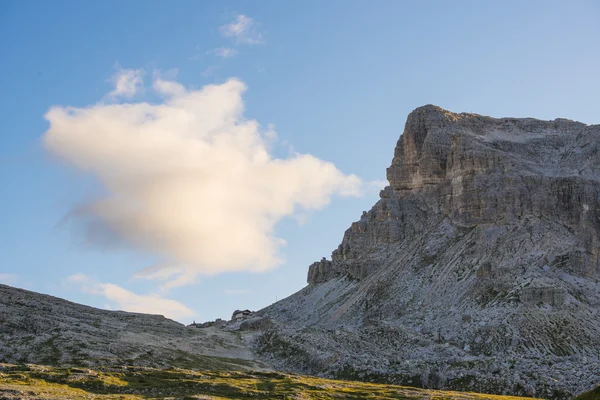 Monte averau bei untergang, dolomiten, veneto, italien — Stockfoto