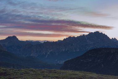 Sunrise Giau pass, Dolomites, Veneto, İtalya