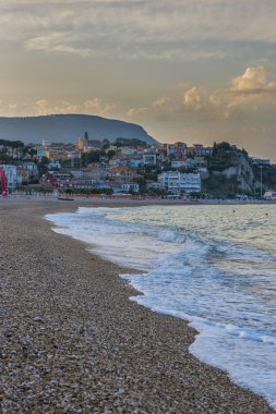 Numana kasaba gün batımında, Conero Np, Marche, İtalya