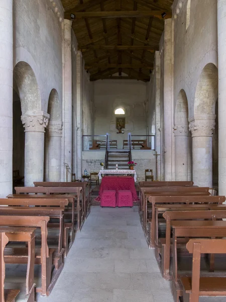 Eski manastırın üst kısmında mount Conero, Marche, İtalya