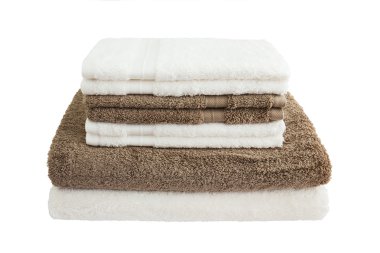 Banyo havluları beyaz arkaplanda izole edildi