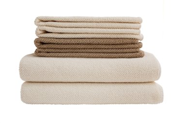 Beyaz bitti izole kahverengi ve bej banyo havlusu