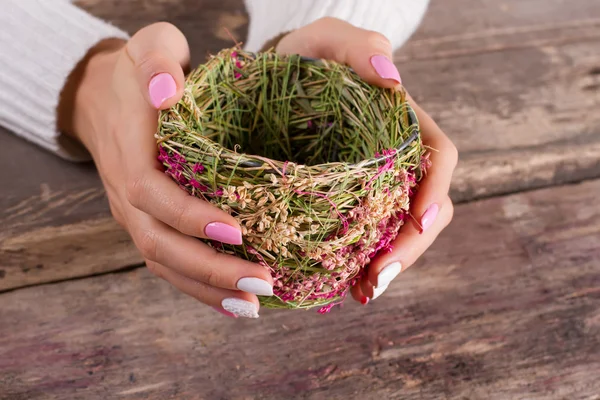 Elegante manicure di primavera . — Foto Stock