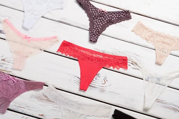 Дихаючі тканини та бездоганний крій: Секрети якісних стрінгів