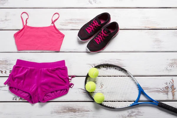 Pink sport top og shorts . - Stock-foto