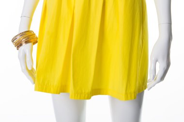 Yazlık elbise ve aksesuarlar.