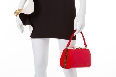 Moda siyah elbise ile beyaz Bask. 