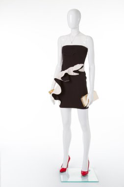 Özel siyah elbise ile beyaz Bask. 