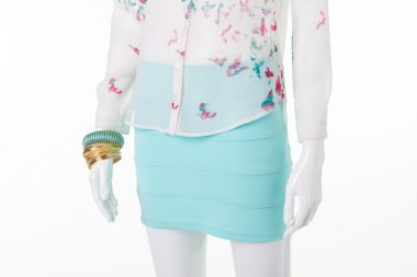 Nazik yazlık giyim.