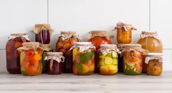 Canned food — Stock Photo, Image