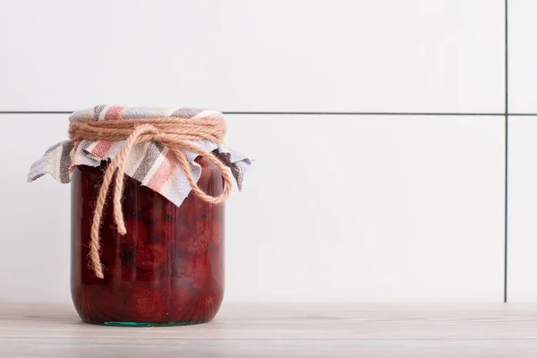 Canned strawberry — Stock Photo, Image