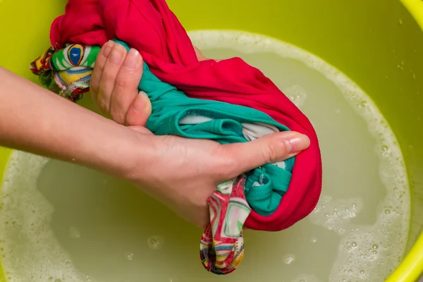 Knijpen wassen kleren — Stockfoto