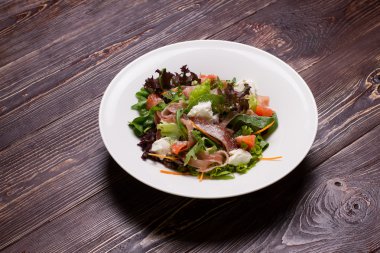 Greyfurt salata.