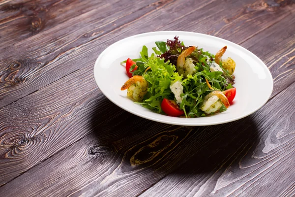 Salada fresca e saudável. — Fotografia de Stock